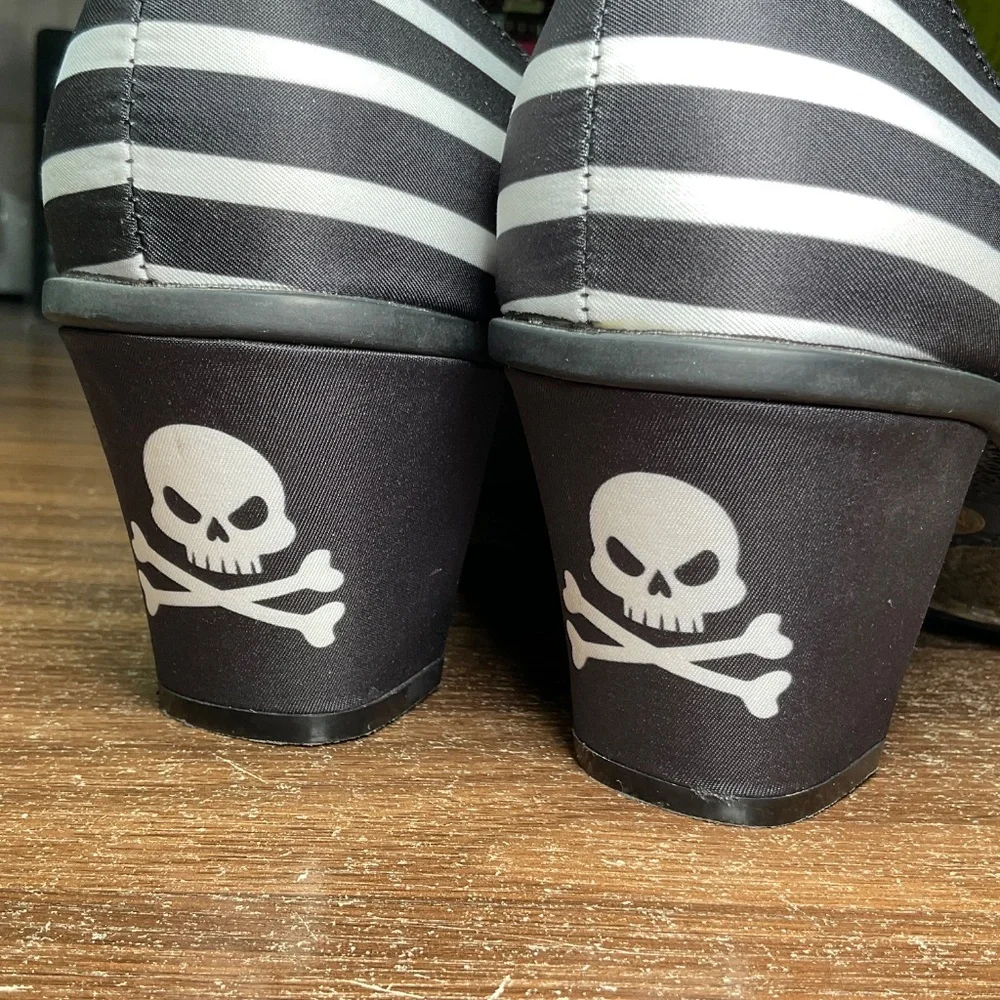 Hot Chocolate Design poison striped mid heels, Us11/HCD41 REMOVED ACCESSORIES - Picture 4 of 14